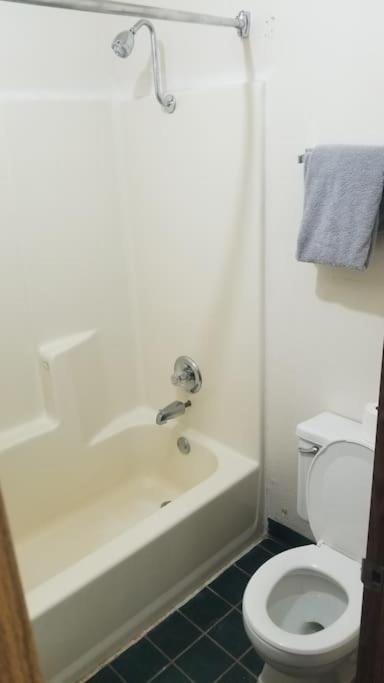 Osu 2 Queen Beds Hotel Room 230 Wi-Fi Stillwater Exterior photo